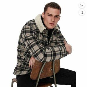 WESC Unisex Liam Plaid Blue and Cream Full-Zip Shirt Jacket Size: Small EUC